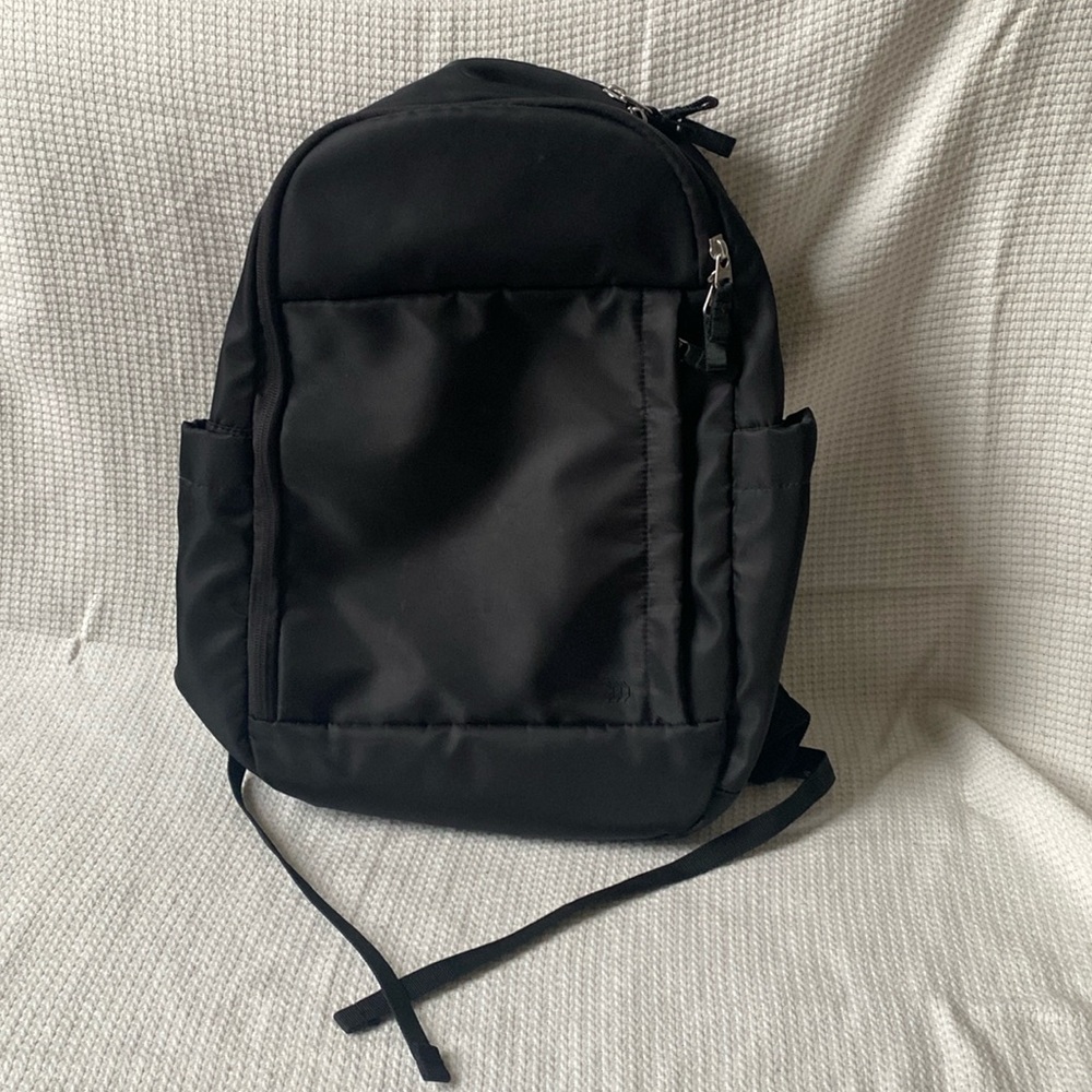 All in Motion 17.5” lifestyle backpack - black